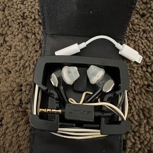 Bose Soundtrue Ultra WIRED Earphones Earbuds w/ Apple Controls - Charcoal Black